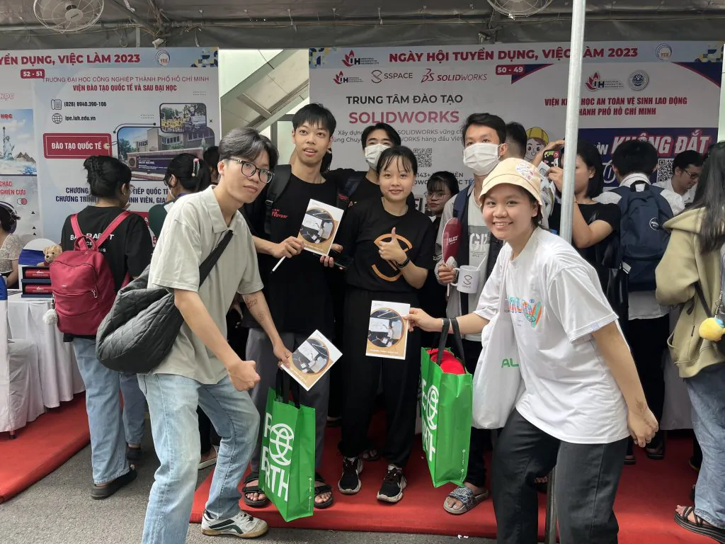quà tặng cho các bạn sinh viên 1